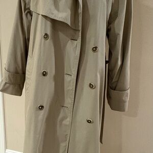 Elegant Tan Women's Trench Coat